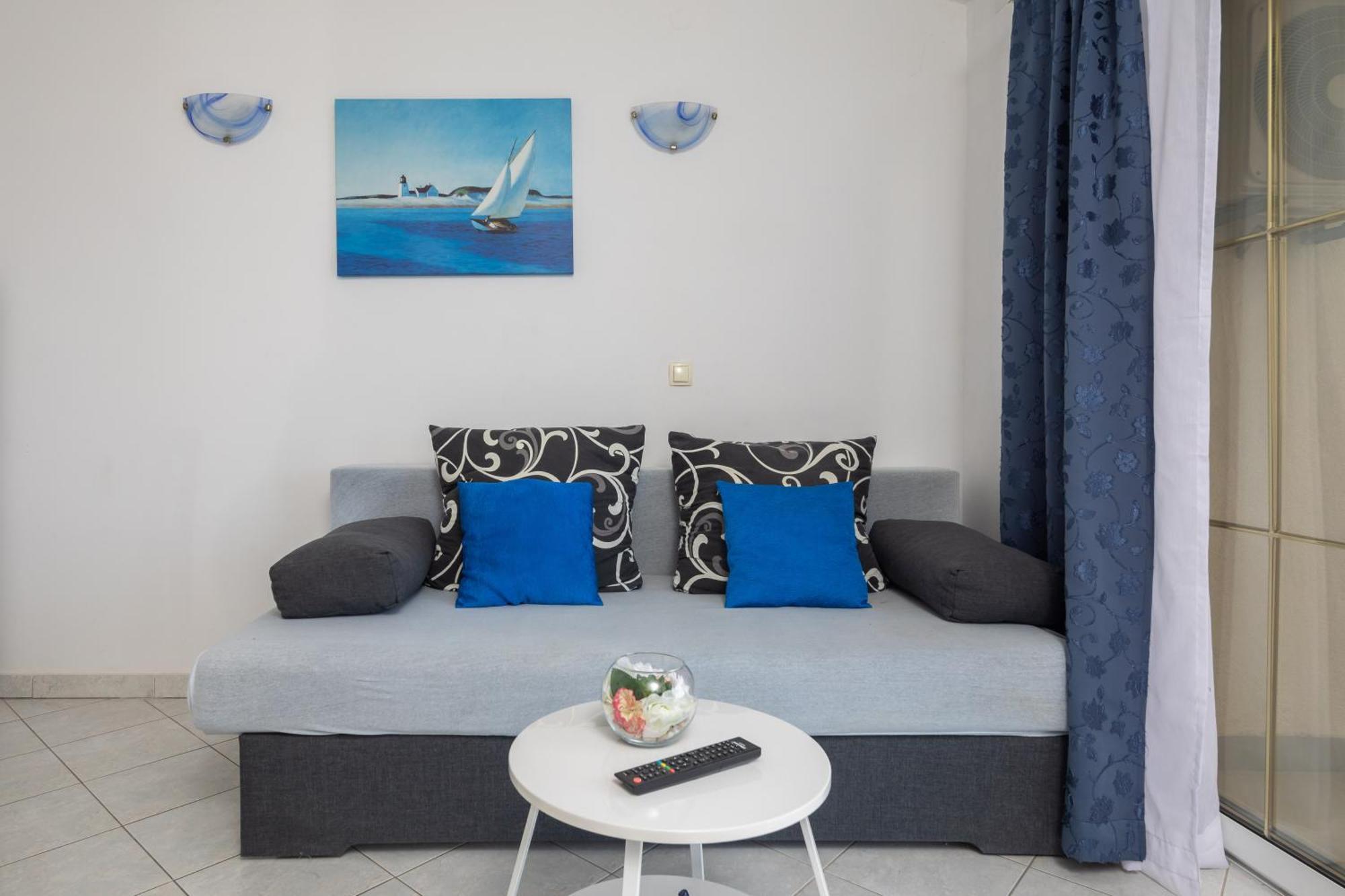 Sky Way Apartments Dugi Rat Buitenkant foto